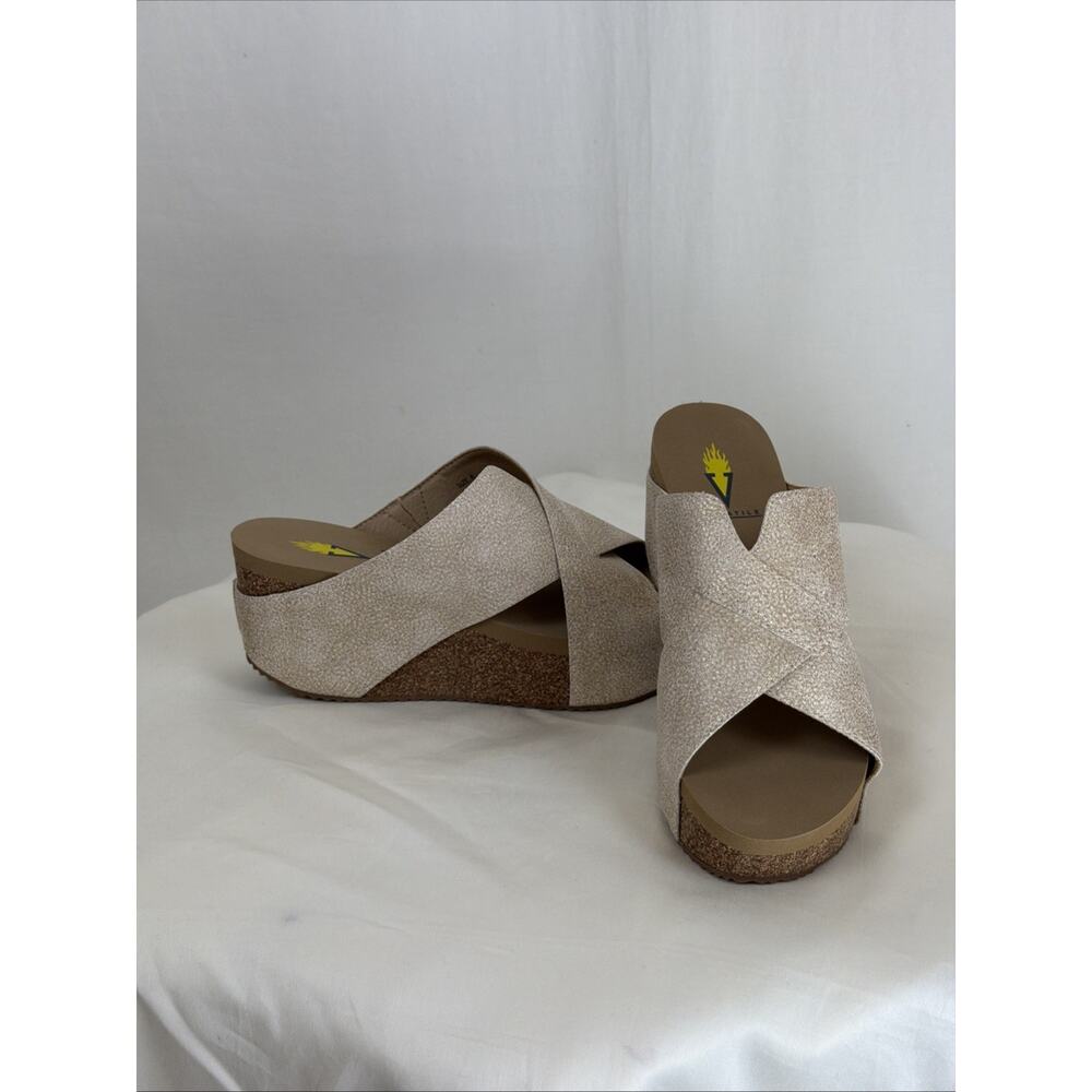 NWB Volatile "Firefly" Gold Metallic Cork Midsole Wedge Sandal #0849 Size 11